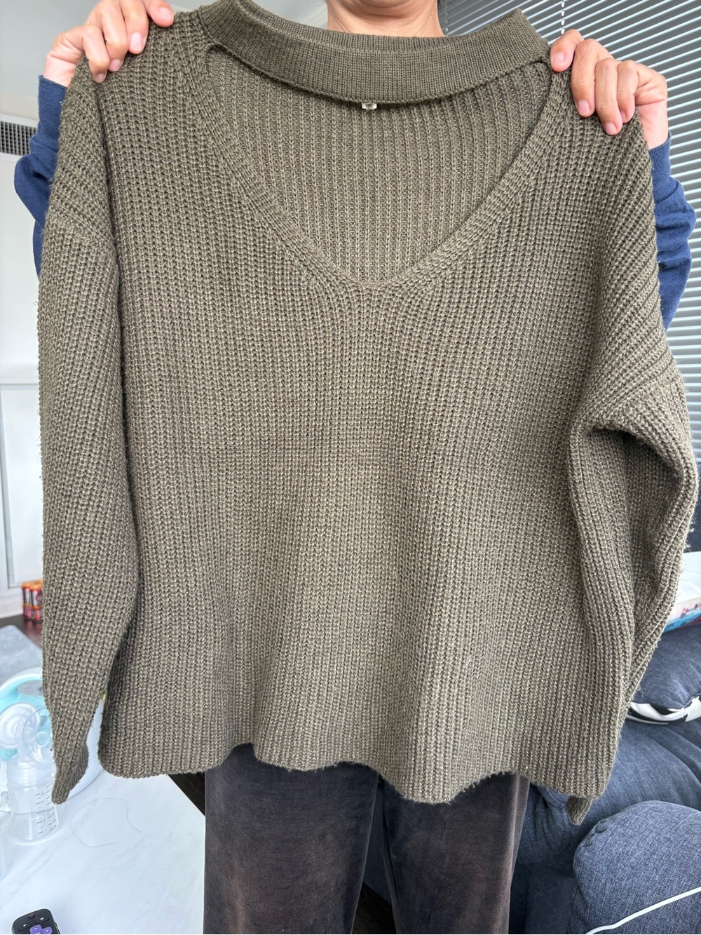Miracle M/L Olive V-Neck Knit Sweater - Women